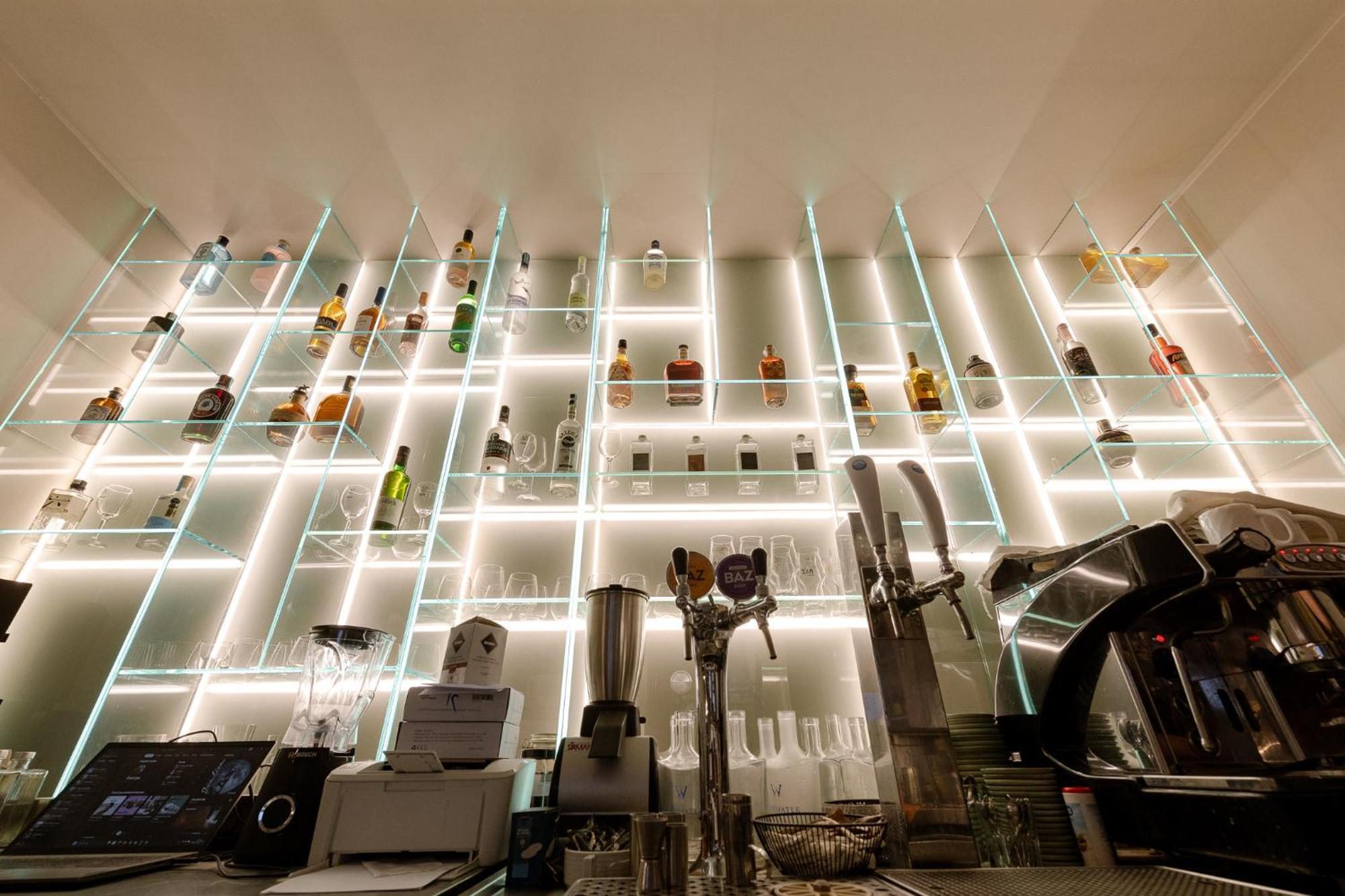 Barka Galeria Hotel Es Etterem Tállya Extérieur photo