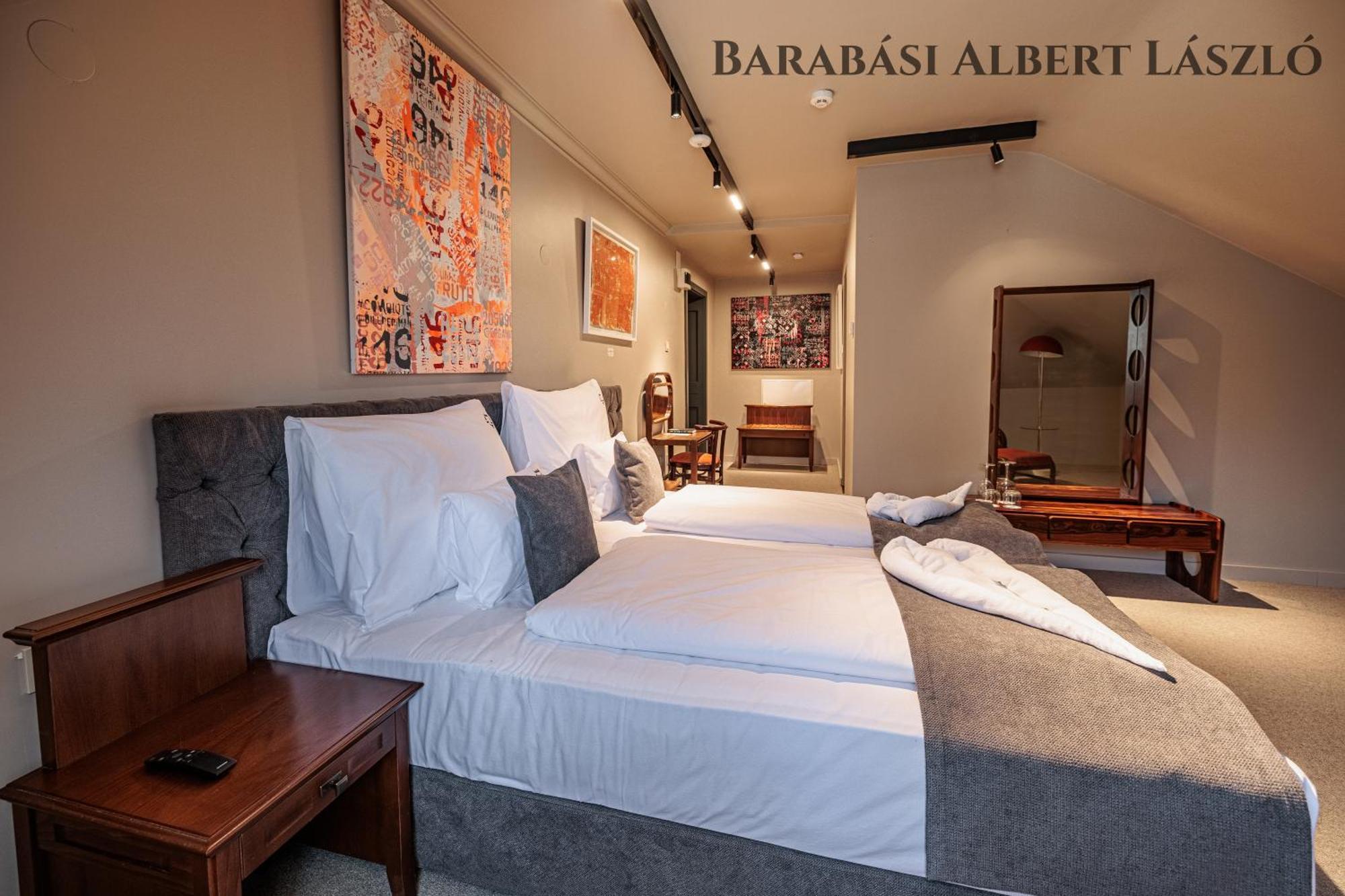 Barka Galeria Hotel Es Etterem Tállya Extérieur photo